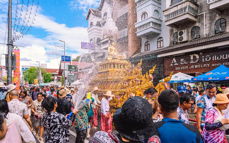 Wir feiern die Freude des Songkran-Festivals 2026 – herzliche Wünsche von Bokang Titanium